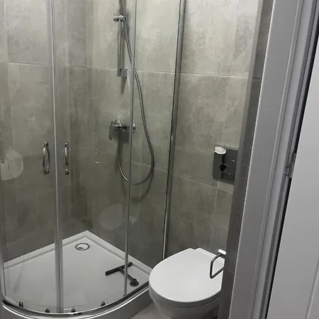 Dbrw Jezyce شقة بوزنان