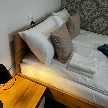 Dbrw Jezyce * بوزنان